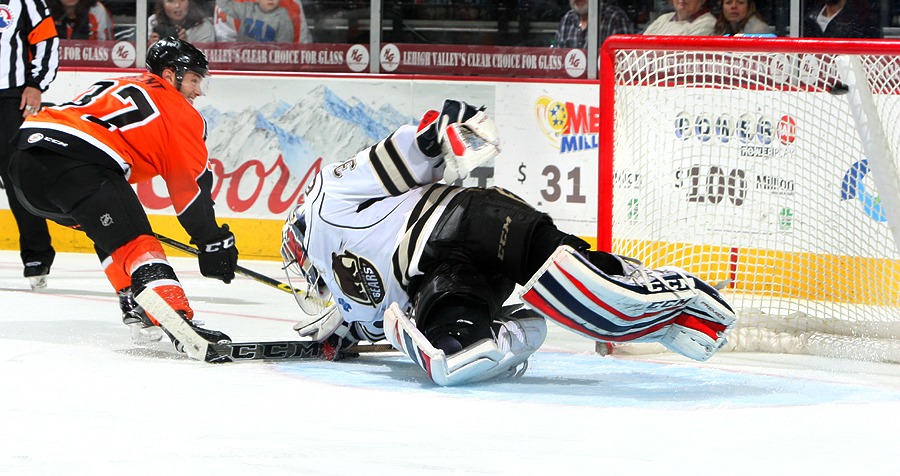 Pair of Third-Period Shorties Power Texas to 4-2 Win Over Firebirds