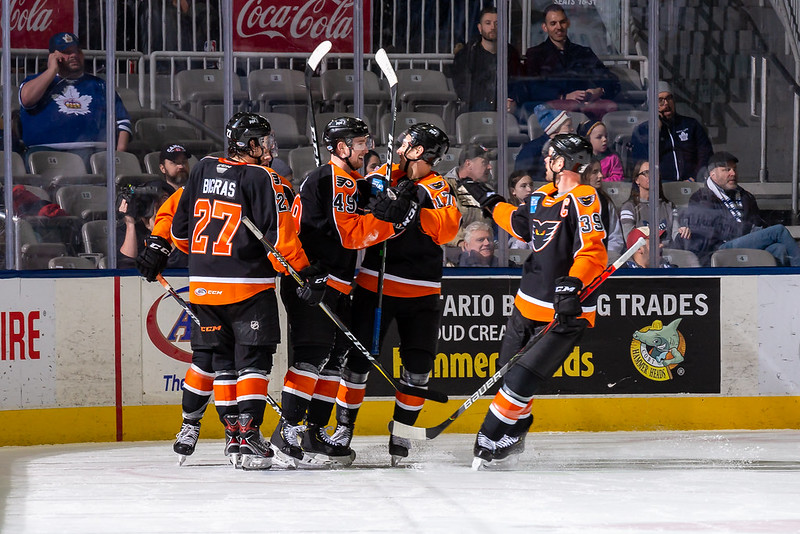 Comets Hold Off Phantoms Late Surge - Lehigh Valley Phantoms