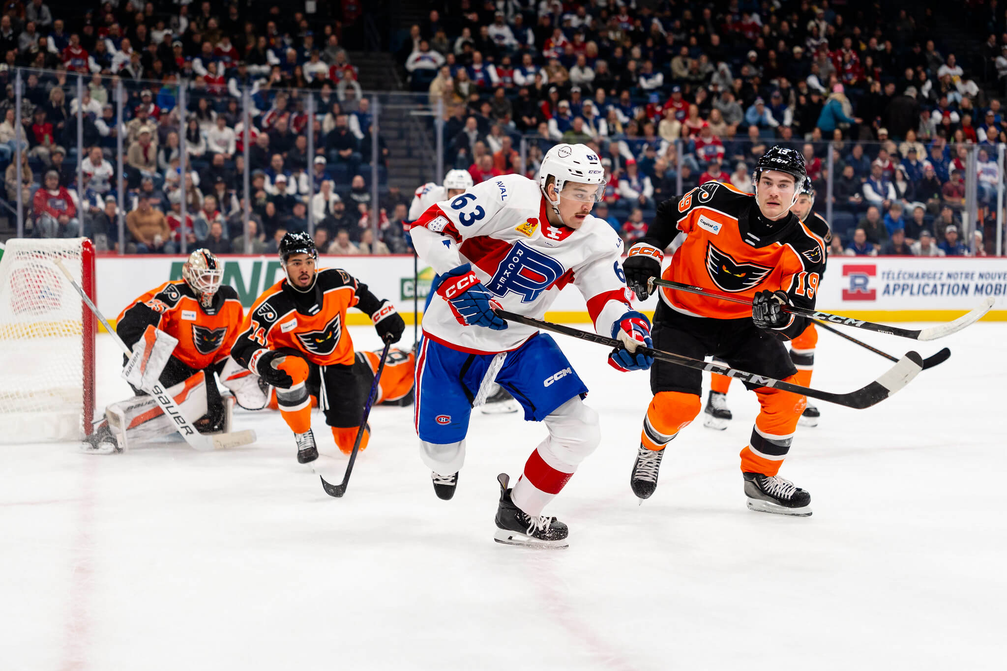 Phantoms Clipped in Laval