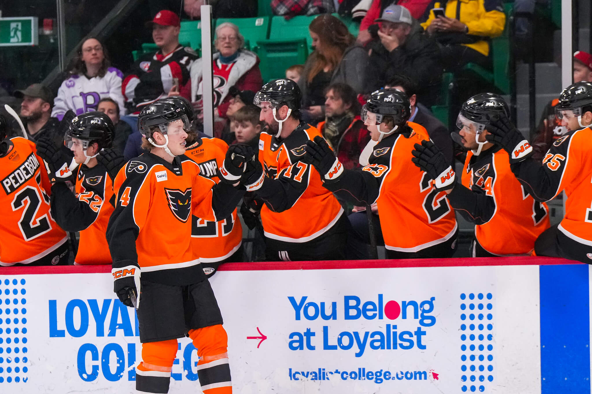 Point Streak at 5, Phantoms Oust B-Sens 3-1