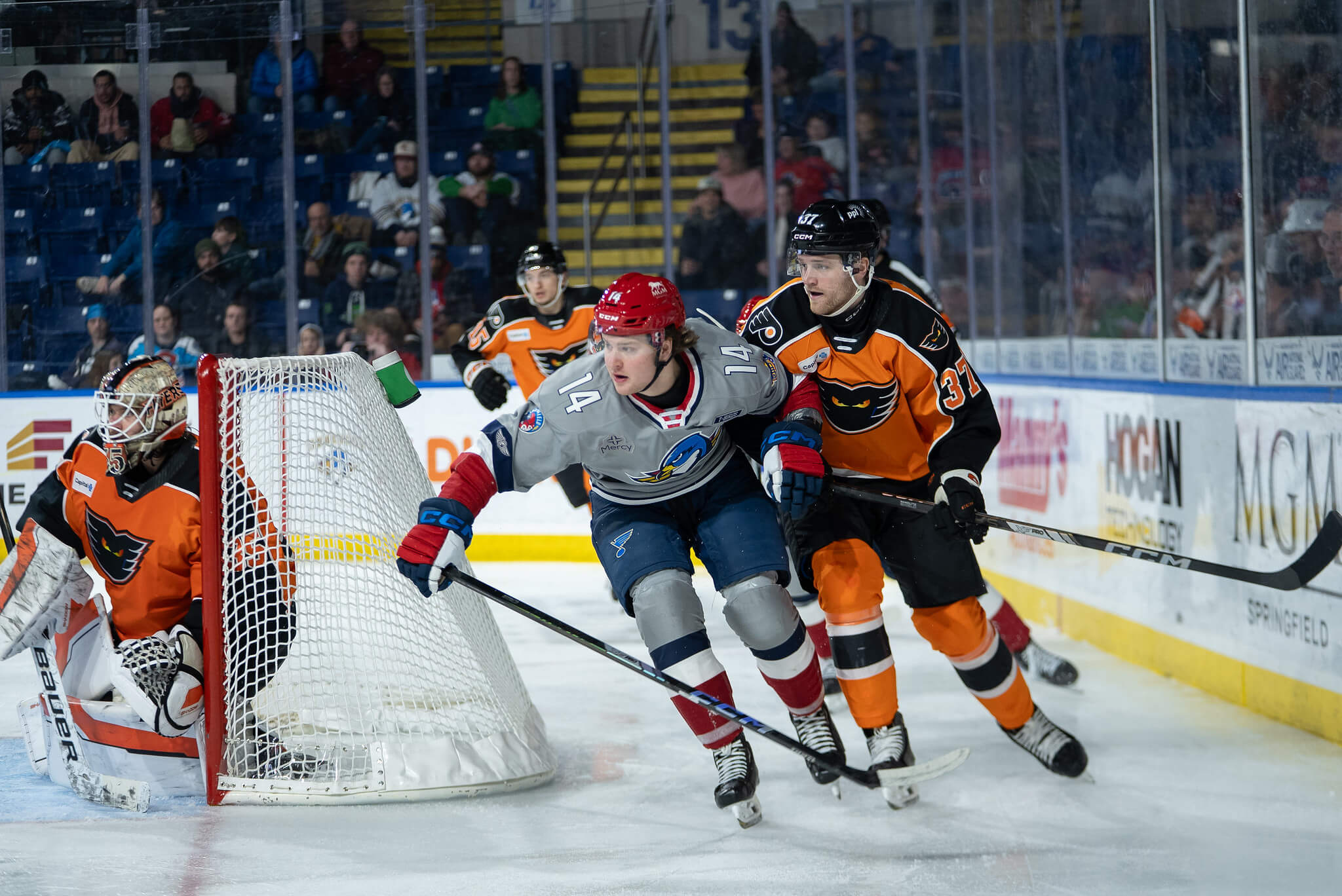 T-Birds Nip Phantoms 2-1