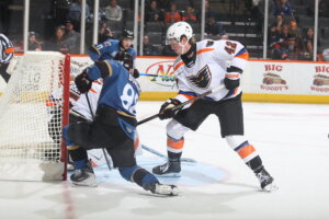 Phantoms Fall in Weekend Finale